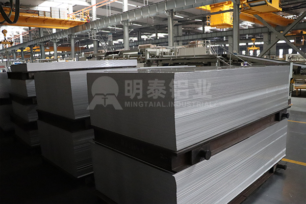 5052 铝板汽车覆盖件性能优良