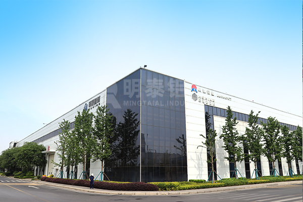 制冷设备冷凝器用8011-O铝箔卷生产厂家_明泰铝业